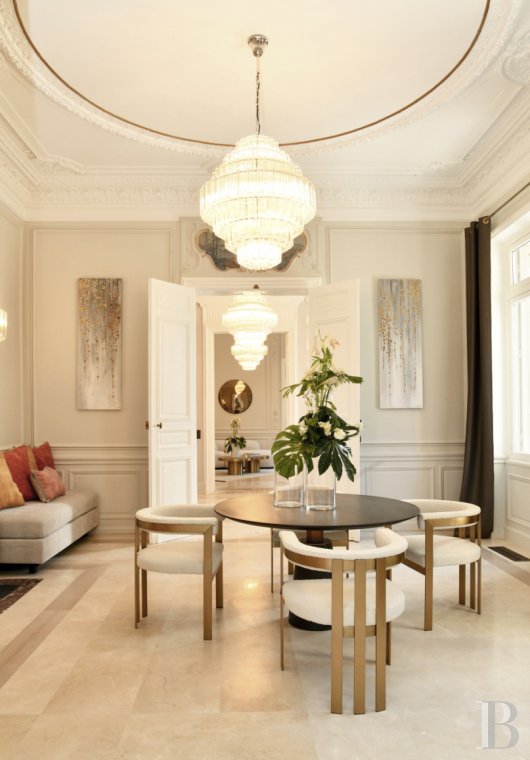 A 19th century chateau open for receptions and holidays to the east of Avignon in the Vaucluse  - photo  n°13